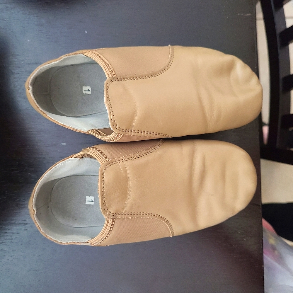 Girls jazz shoes size 1